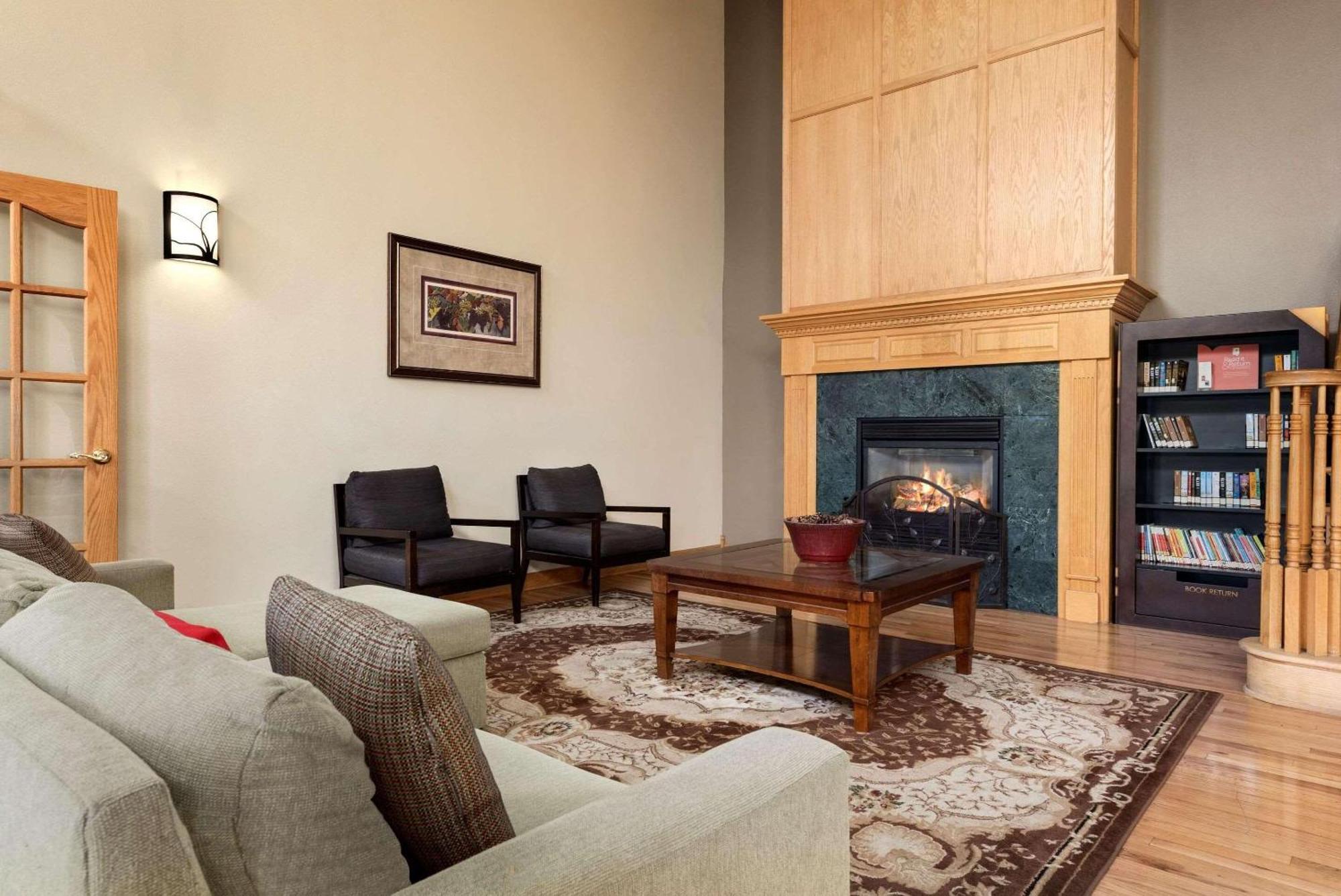 Country Inn & Suites By Radisson, Milwaukee Airport, Wi Zewnętrze zdjęcie